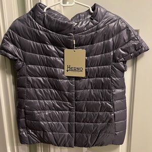 Herno Emilia Cap Sleeve Puffer Jacket. PERIWINKLE color